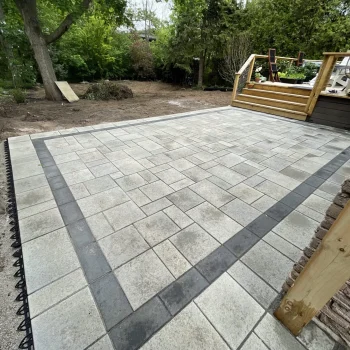 interlock-installation-landscaping-scaled