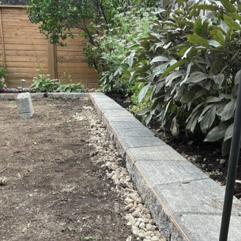 retaining wall etobicoke